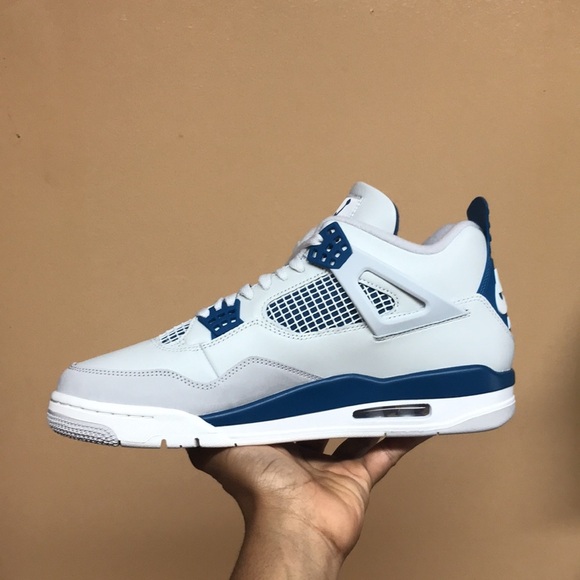 2024 Air Jordan 4 Retro “Military Blue” - Picture 6 of 16